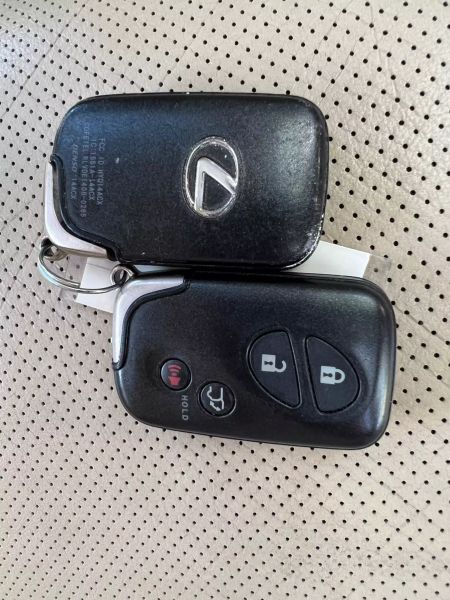 2013 Lexus RX SUV - $15,500