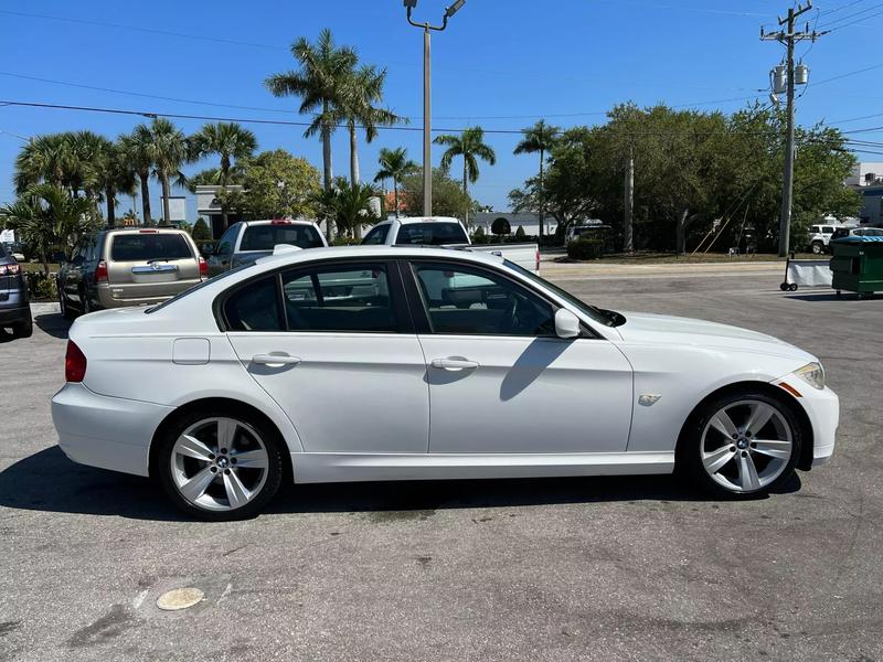 2011 BMW 3 Series  - $7,595