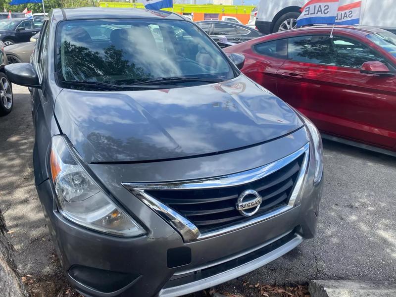 2018 Nissan Versa  - $9,500