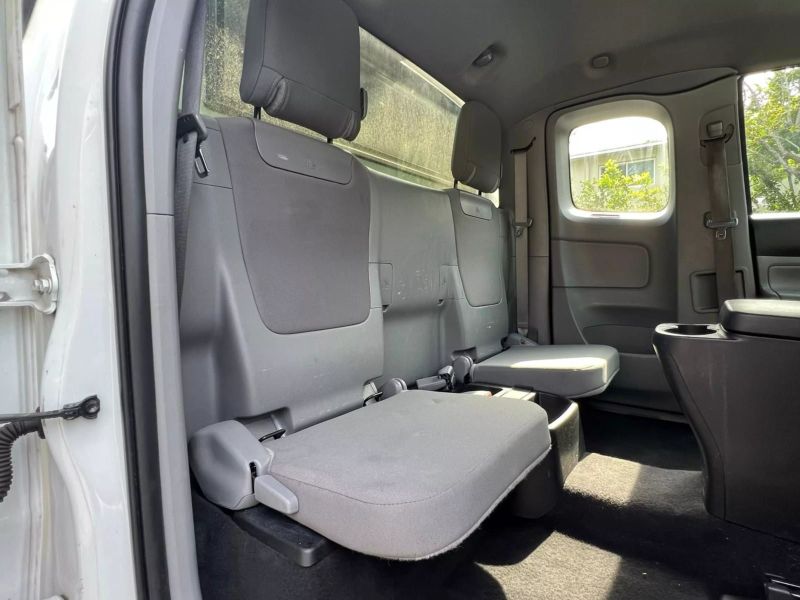 2013 Toyota Tacoma Access Cab  - $14,900