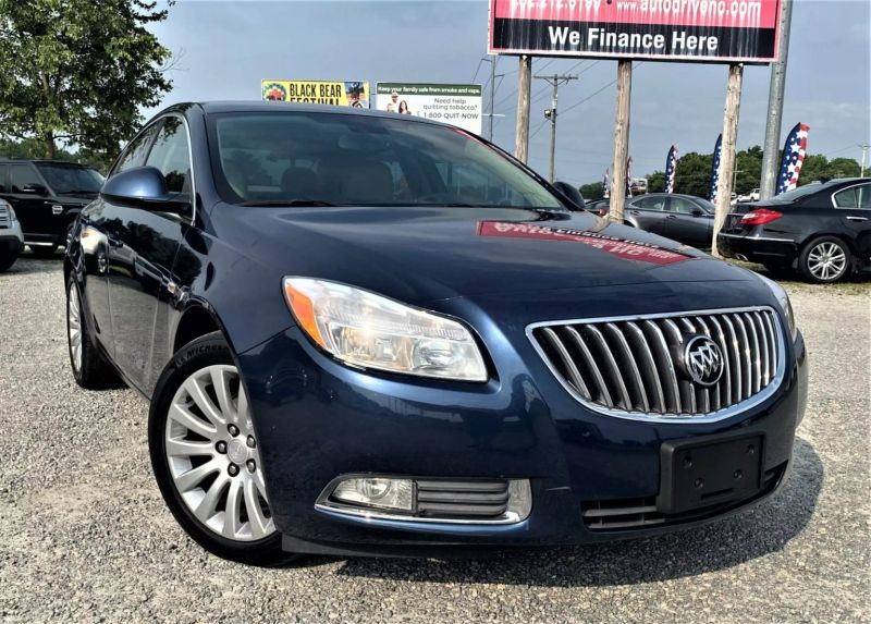 2011 Buick Regal CXL Sedan 4D