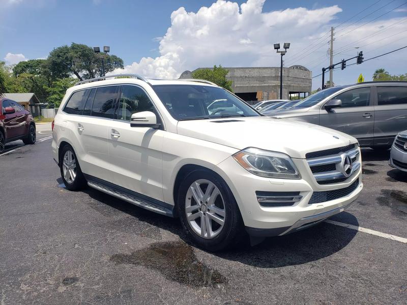 2014 MERCEDES-BENZ GL-Class SUV / Crossover - $14,888