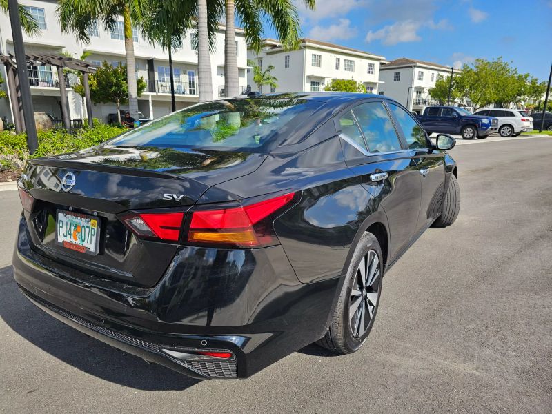 2022 Nissan Altima Sedan - $20,999