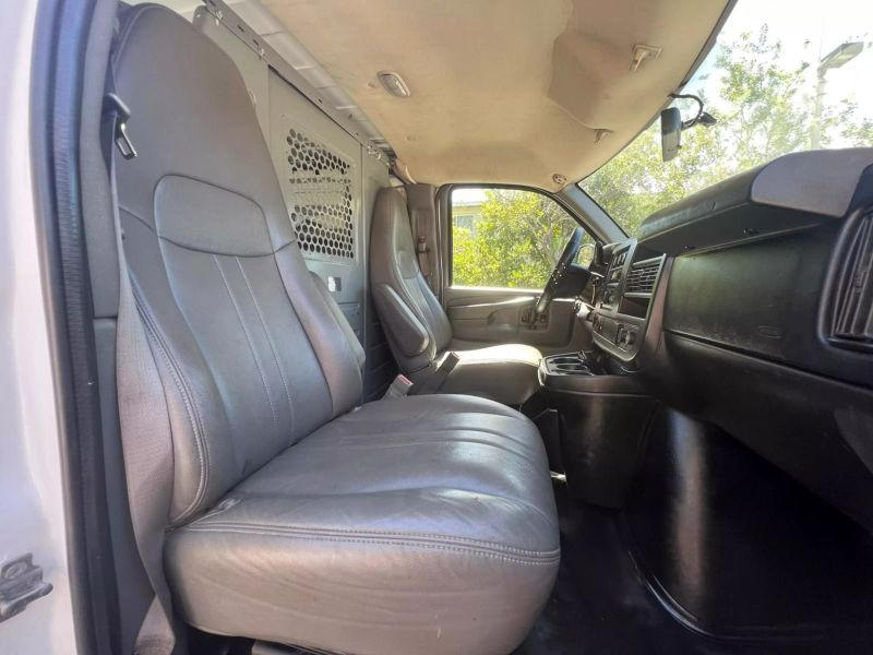 2015 Chevrolet Express 2500 Cargo  - $16,499