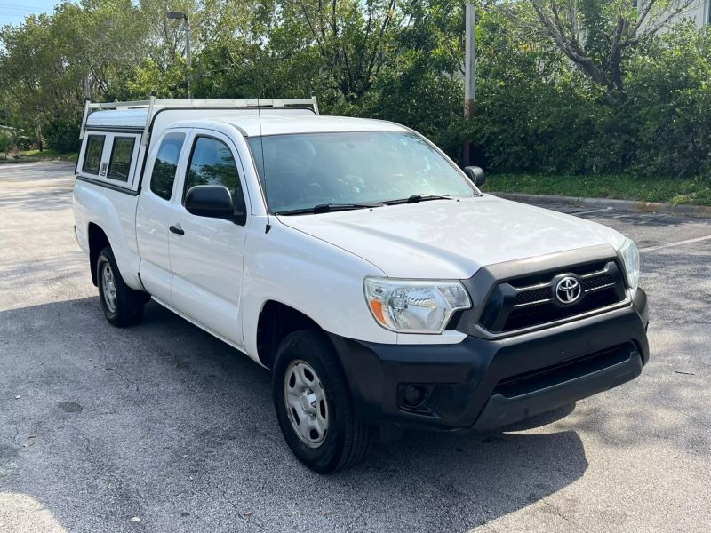 2013 Toyota Tacoma Access Cab  - $14,900