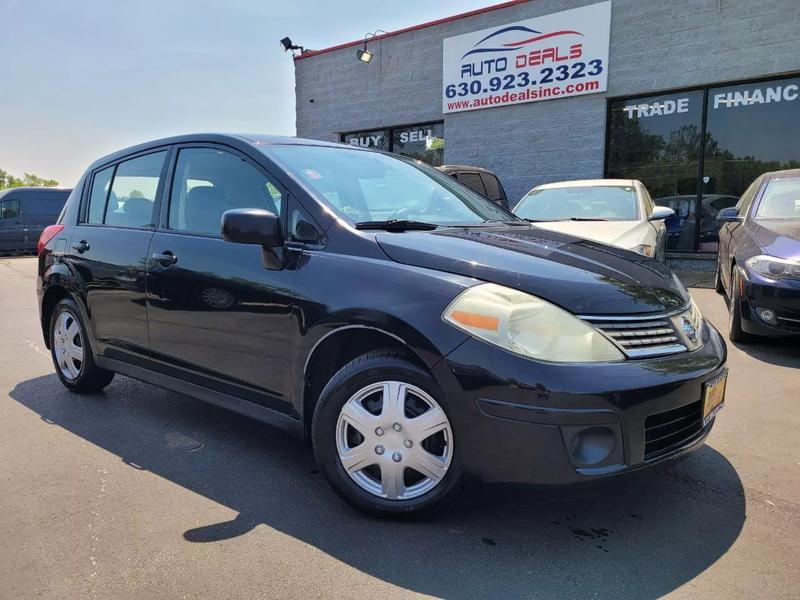 2008 nissan versa black