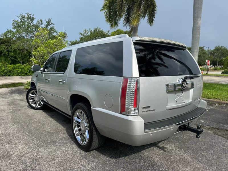 2011 Cadillac Escalade ESV  - $15,499