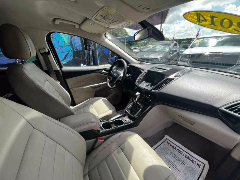 2014 FORD Escape SUV / Crossover - $6,995