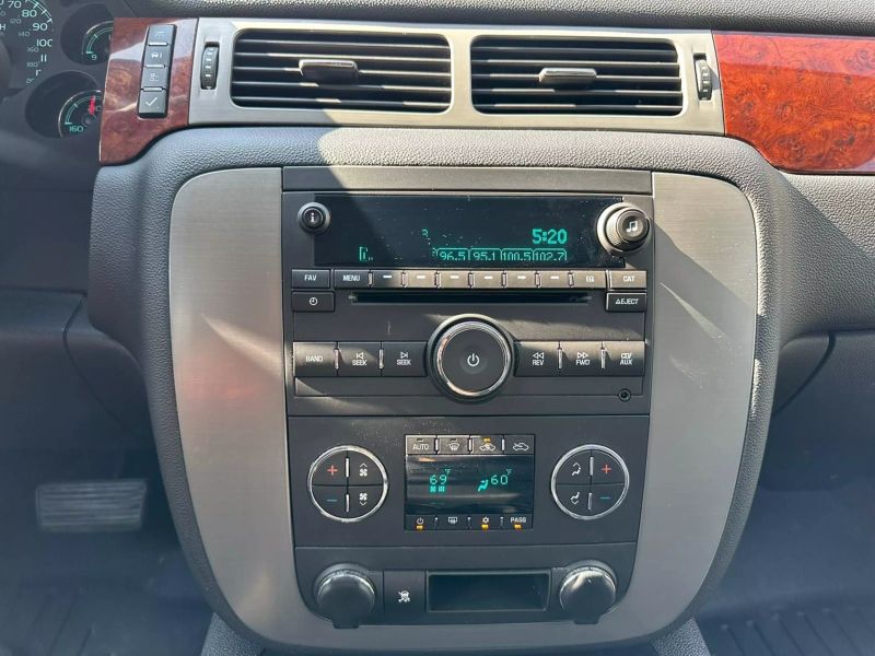 2010 GMC Sierra 1500 Crew Cab  - $18,900