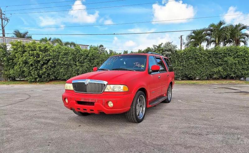 Used 1st Generation Lincoln Navigator For Sale | CarBuzz