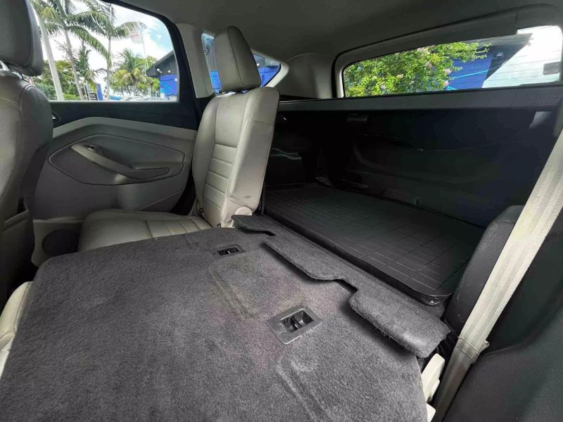2014 FORD Escape SUV / Crossover - $6,995