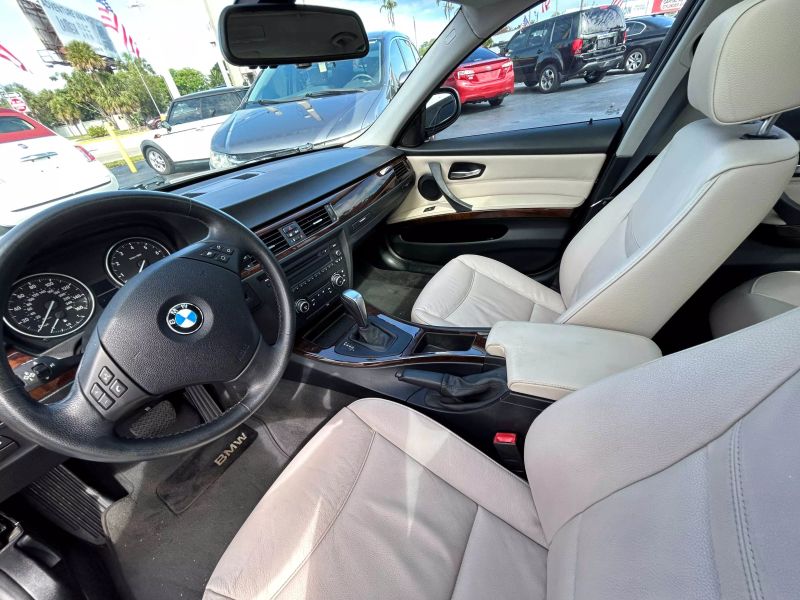 2011 BMW 328i Sedan - $10,300