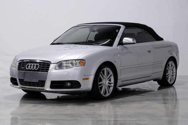 2007 Audi S4 Quattro Cabriolet 2D 3