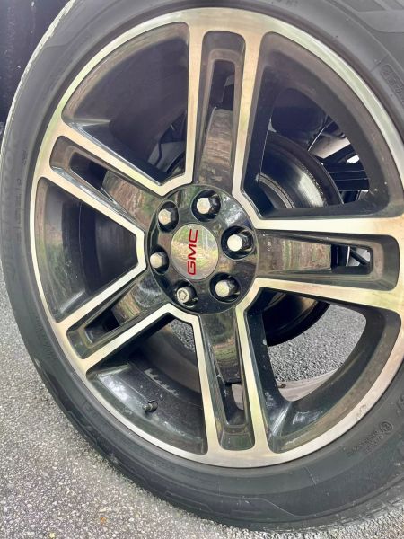 2018 GMC Sierra Pickup - $29,990