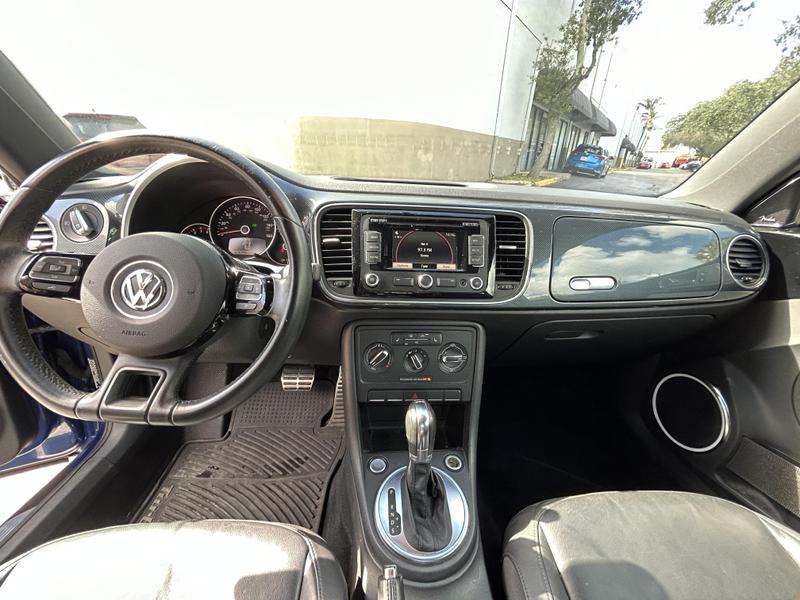 2012 Volkswagen Beetle Hatchback - $11,500
