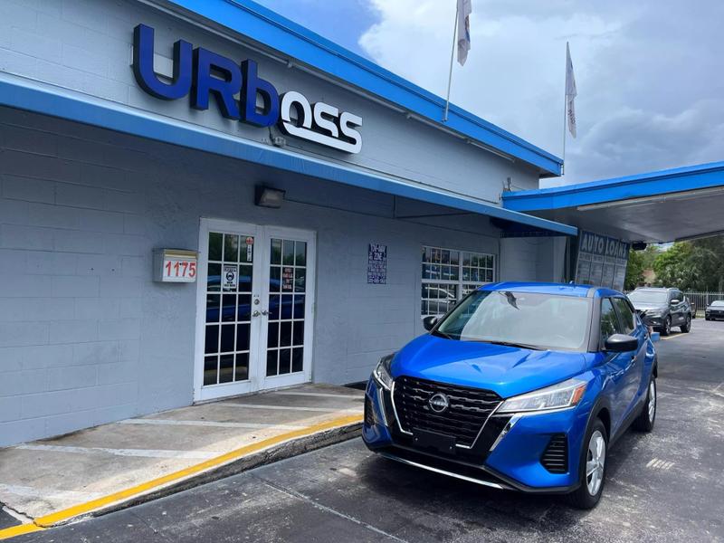 2021 nissan kicks with sunroof