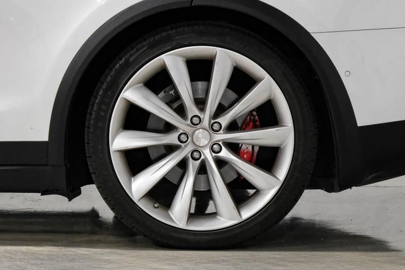 2016 Tesla Model X P90D Sport Utility 4D 51