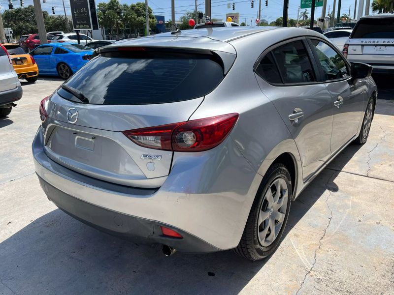 2015 MAZDA Mazda3 Hatchback - $6,985
