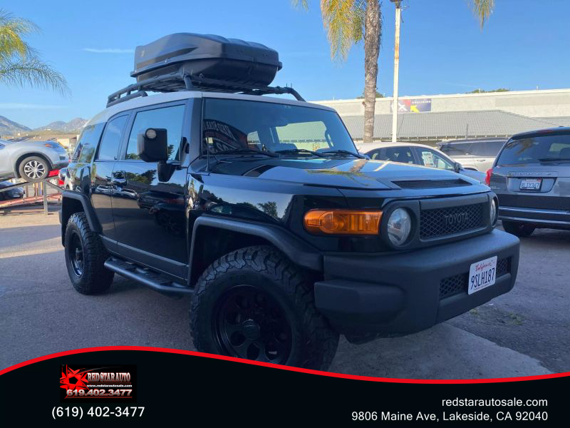 2014 Toyota FJ Cruiser Base