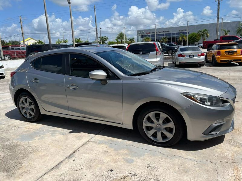 2015 MAZDA Mazda3 Hatchback - $6,985