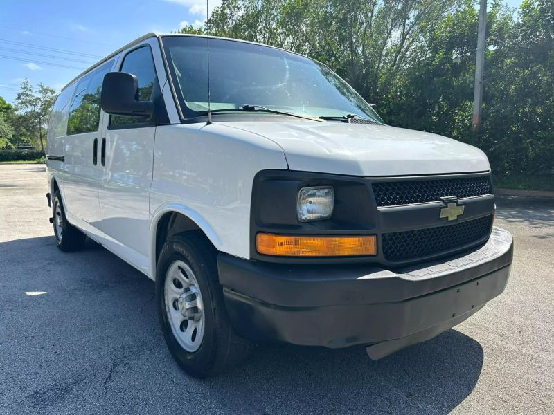 2013 CHEVROLET Express Van - $11,900