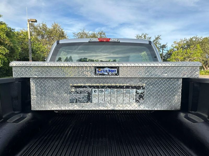 2017 FORD F-150 Pickup - $18,900