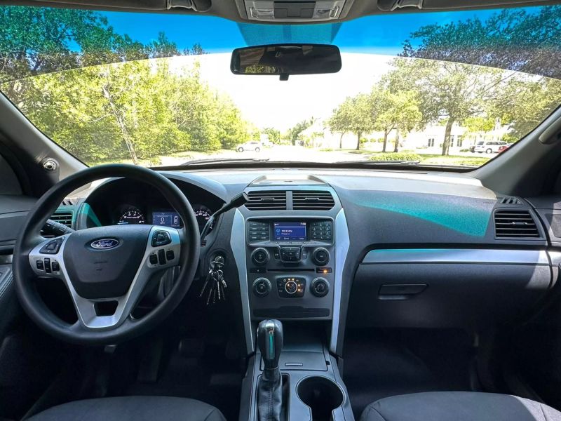 2015 FORD Explorer SUV / Crossover - $11,499