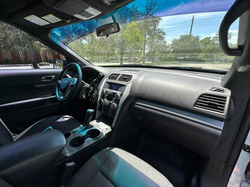 2015 FORD Explorer SUV / Crossover - $11,499
