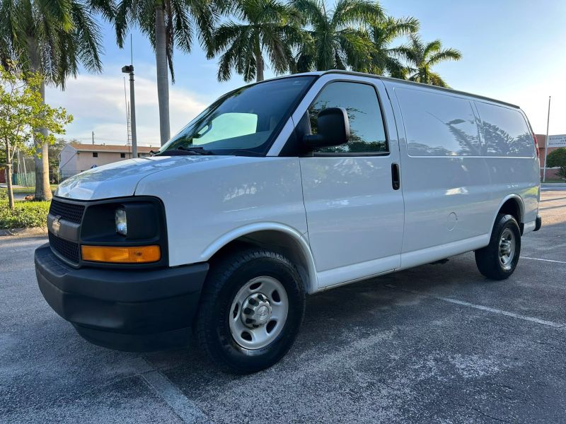 2017 Chevrolet Express Van - $14,900