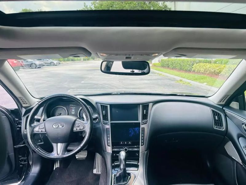 2017 INFINITI Q50 Sedan