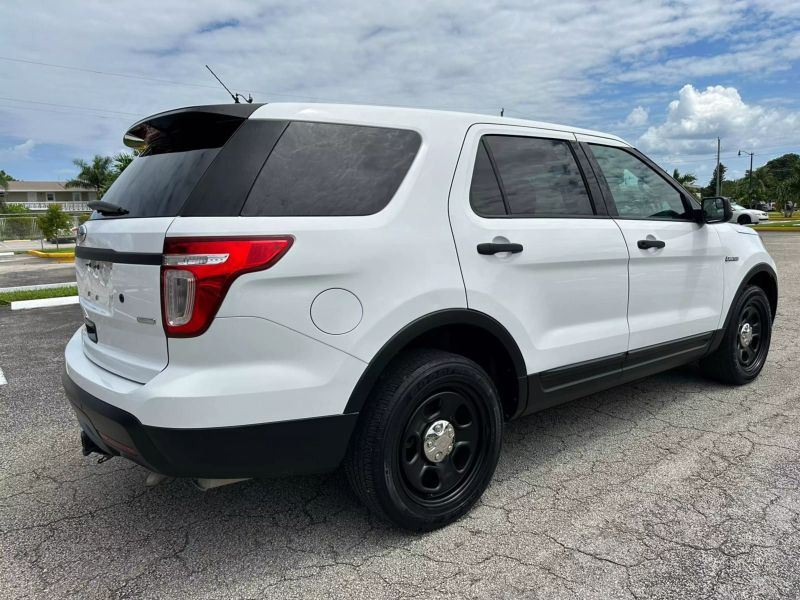 2015 FORD Explorer SUV / Crossover - $11,699