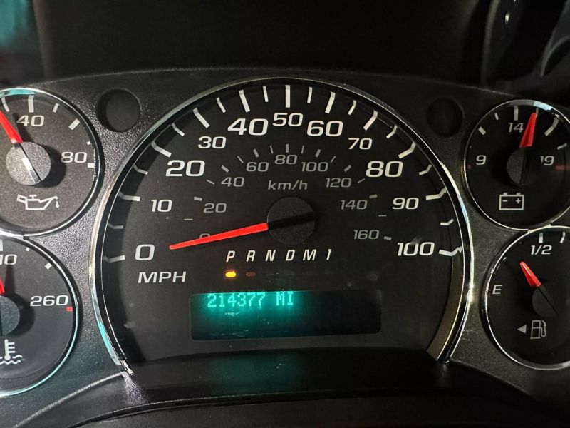 2017 Chevrolet Express Van - $14,900