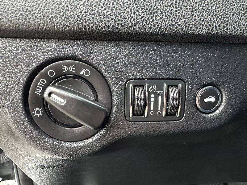 2015 DODGE Charger Sedan - $13,900