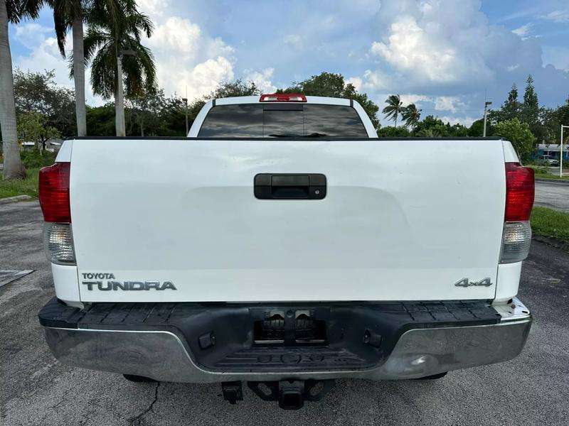 2010 TOYOTA Tundra Pickup - $13,400