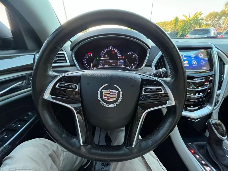 2013 CADILLAC SRX SUV / Crossover - $7,995