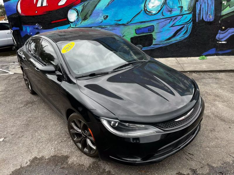 2015 CHRYSLER 200 Sedan