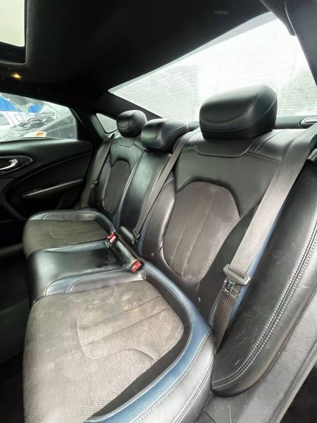 2015 CHRYSLER 200 Sedan