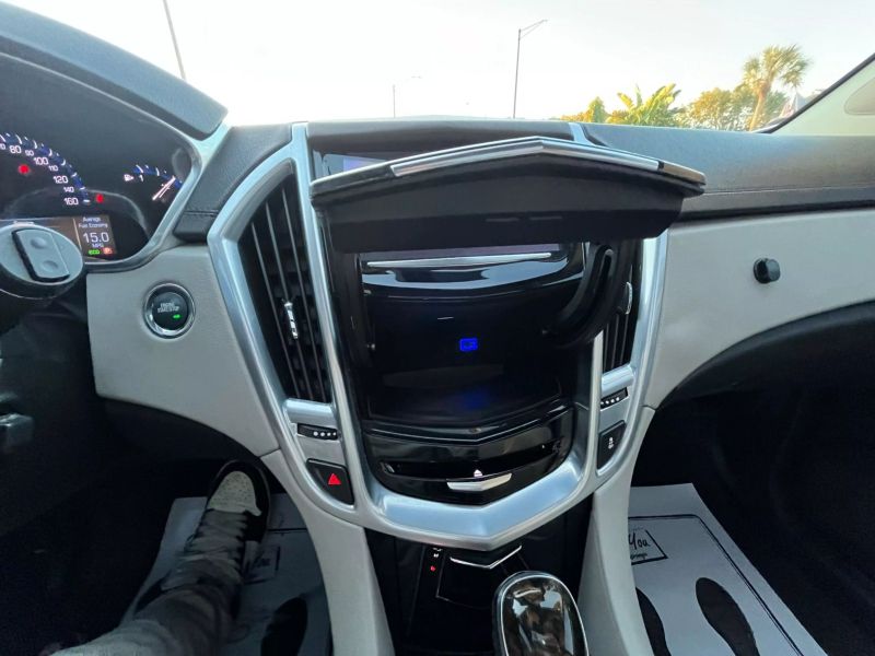 2013 CADILLAC SRX SUV / Crossover - $7,995
