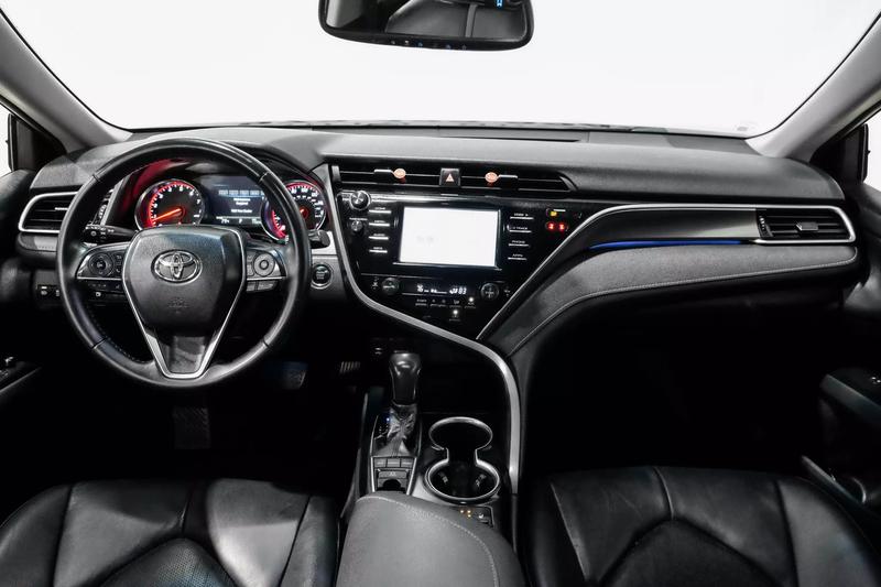 2018 Toyota Camry XSE Sedan 4D 14