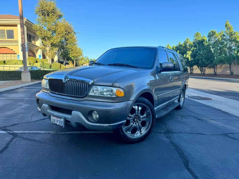 Used 1st Generation Lincoln Navigator For Sale | CarBuzz