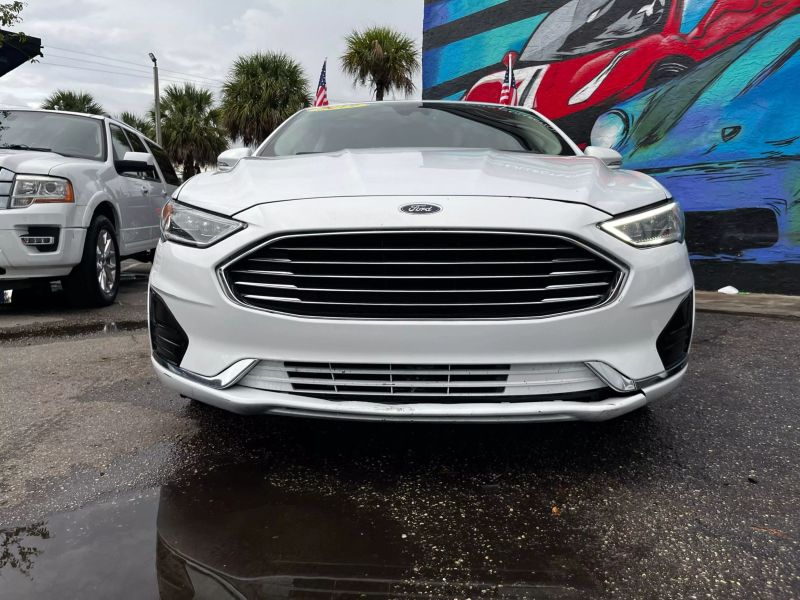 2019 FORD Fusion Sedan - $9,995
