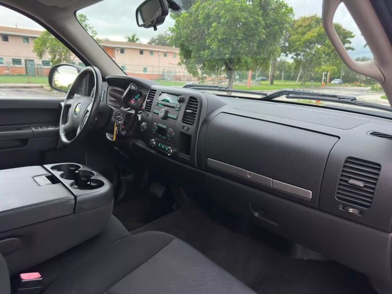 2011 Chevrolet Silverado Pickup - $14,499