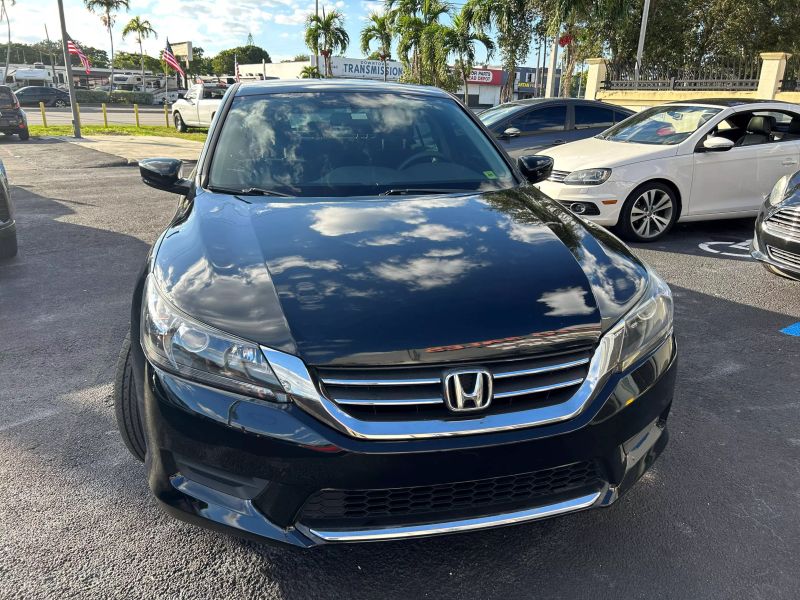 2013 HONDA Accord Sedan - $13,500