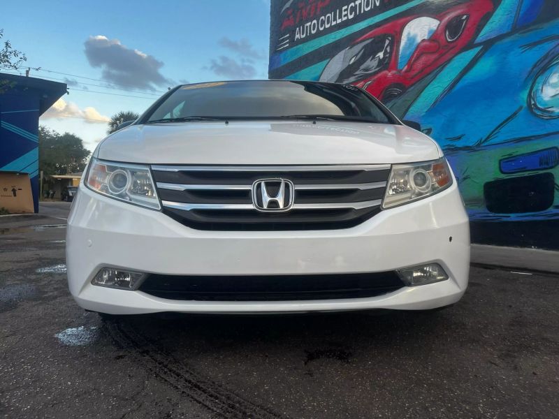2012 HONDA Odyssey Minivan - $7,995