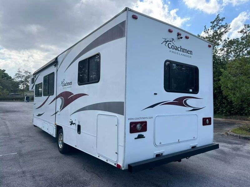 2010 FORD E-450 Incomplete - $30,499