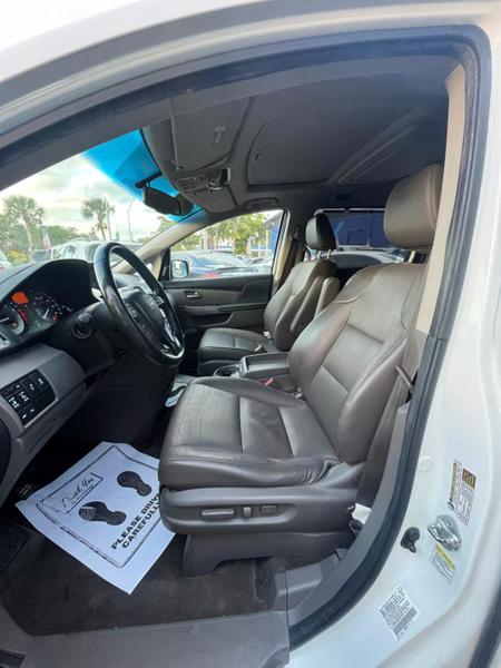 2012 HONDA Odyssey Minivan - $7,995