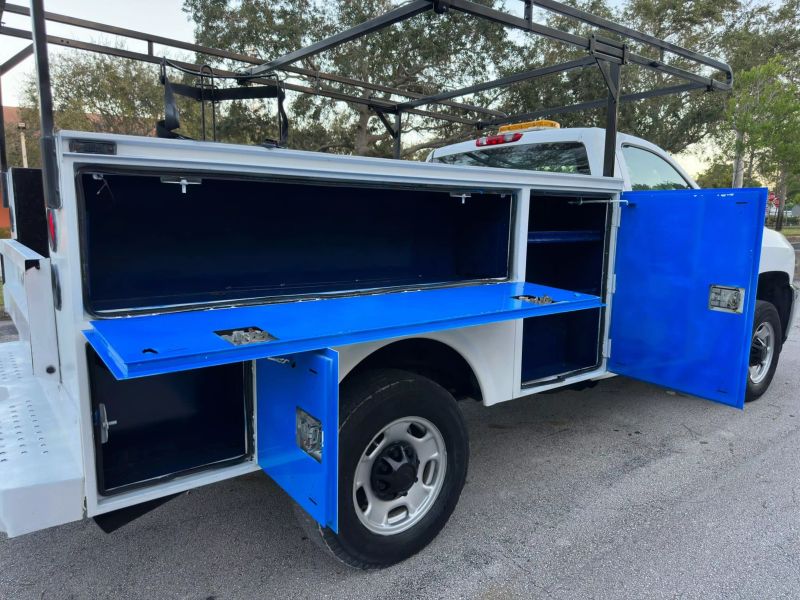 2011 CHEVROLET Silverado Pickup - $24,900