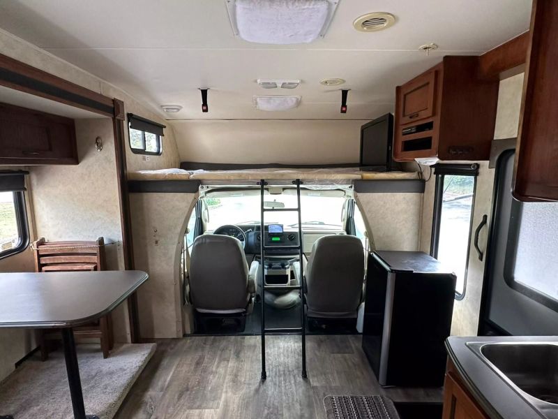 2010 FORD E-450 Incomplete - $30,499