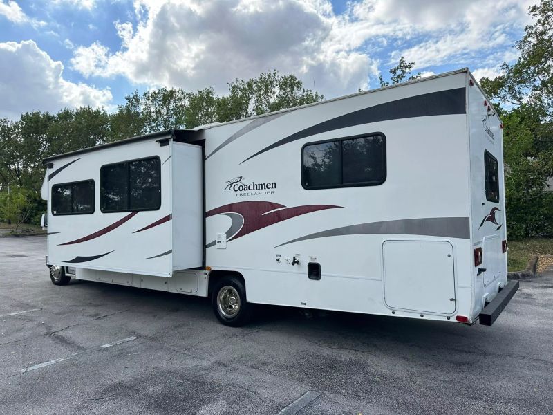 2010 FORD E-450 Incomplete - $30,499
