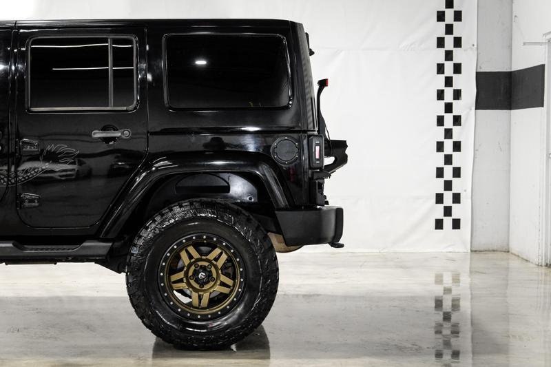 2014 Jeep Wrangler Unlimited Dragon Edition Sport Utility 4D 11